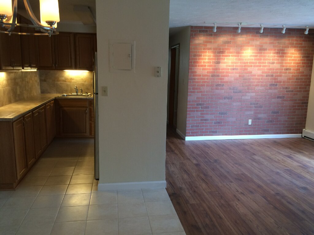 2 Bedrooms Apartment Black River Community